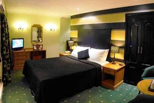 фото отеля BEST WESTERN Parkmore Hotel