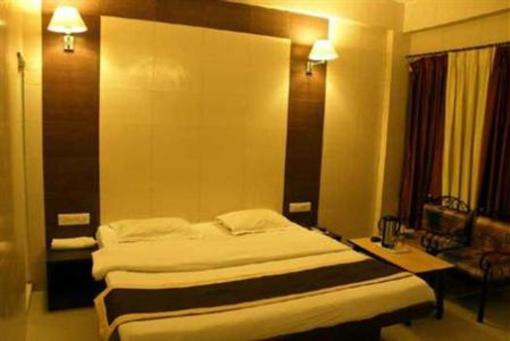 фото отеля Golden Hotel Jaipur