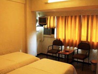 фото отеля Samraj Hotel Mumbai