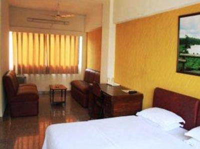 фото отеля Samraj Hotel Mumbai