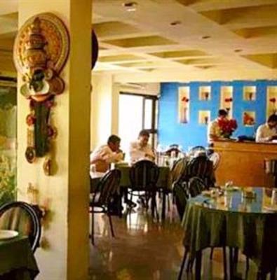 фото отеля Samraj Hotel Mumbai