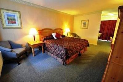 фото отеля Sun & Ski Inn and Suites
