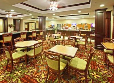 фото отеля Holiday Inn Express Hotel & Suites Henderson-Traffic Star