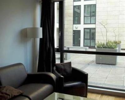 фото отеля Staycity Serviced Apartments Duke St Lever Court