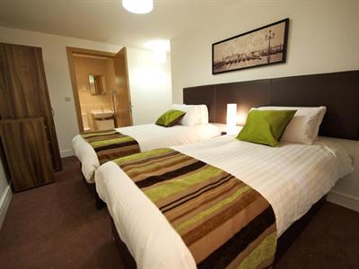 фото отеля Staycity Serviced Apartments Duke St Lever Court