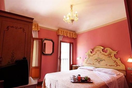 фото отеля Hotel Malibran