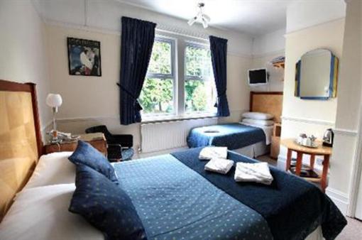фото отеля Springwood Guest House Horley