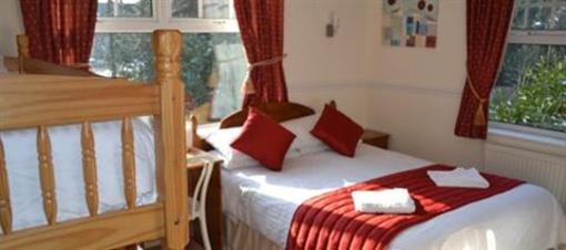 фото отеля Springwood Guest House Horley