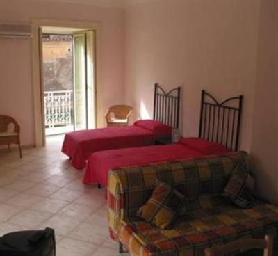 фото отеля Villino Castellano Apartment Meta di Sorrento
