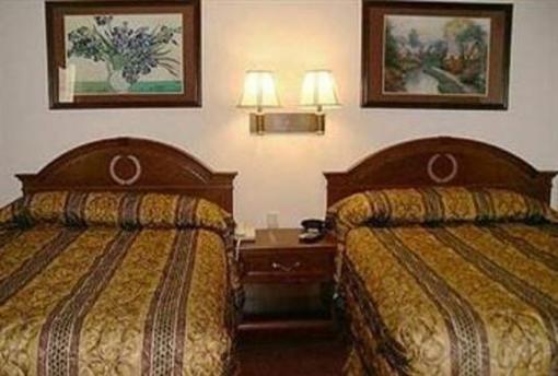 фото отеля Greenwood Suites Anaheim Resort