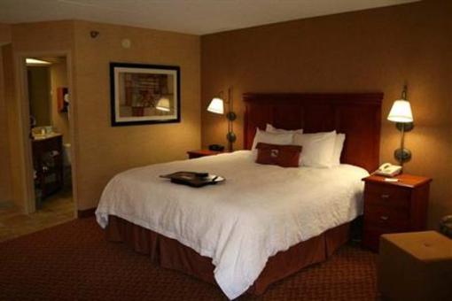 фото отеля Hampton Inn Peoria-East At The River Boat Crossing