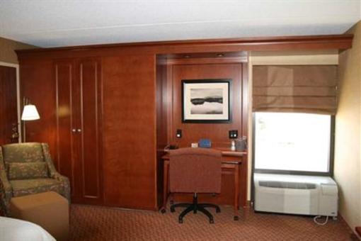 фото отеля Hampton Inn Peoria-East At The River Boat Crossing