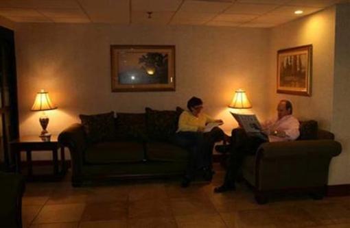 фото отеля Hampton Inn Peoria-East At The River Boat Crossing