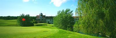 фото отеля Golf Hotel De Mont Griffon Luzarches