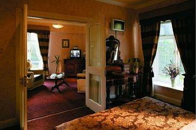 фото отеля Kilkenny River Court Hotel