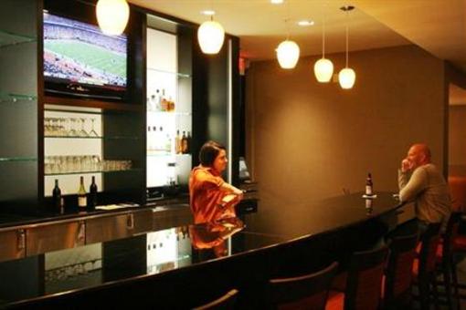 фото отеля Holiday Inn Columbus-Hilliard