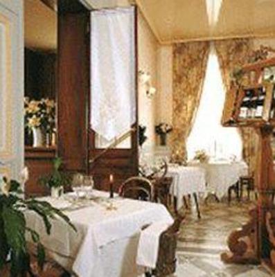 фото отеля Hotel Restaurant de La Basilique