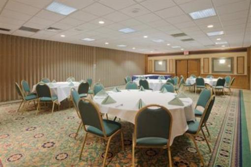 фото отеля Holiday Inn Express Perrysburg