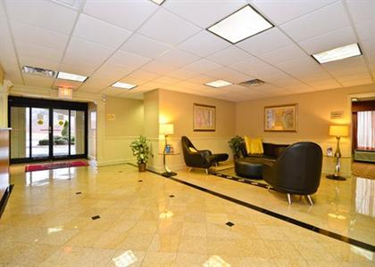 фото отеля Comfort Suites At North Point Mall