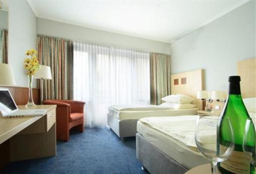 фото отеля Holiday Inn Garden Court Berlin - Kurfurstendam