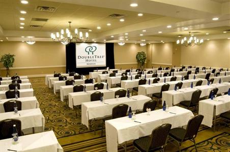 фото отеля Doubletree - Norwalk