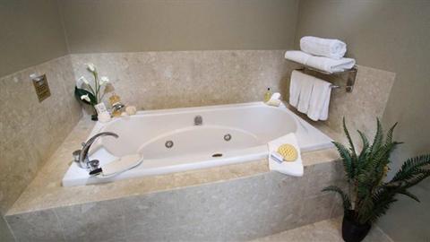 фото отеля Doubletree - Norwalk