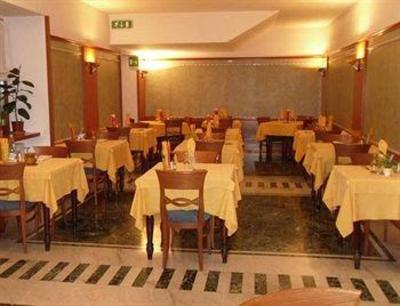 фото отеля Hotel Centrale San Pellegrino Terme