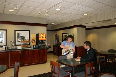 фото отеля Hampton Inn Dover (Delaware)