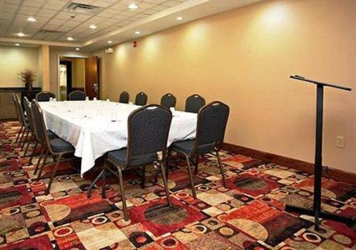 фото отеля Comfort Suites Golden Isles Gateway