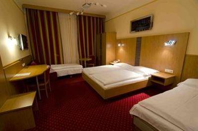 фото отеля Hotel Cryston Vienna