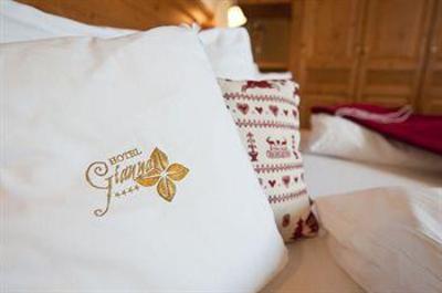 фото отеля Hotel Gianna Pinzolo