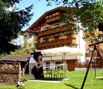 фото отеля Hotel Gianna Pinzolo