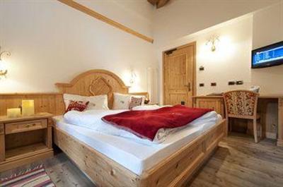 фото отеля Hotel Gianna Pinzolo