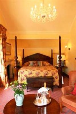 фото отеля The Manor House Hotel and Golf Club