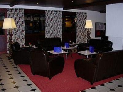 фото отеля Kyriad Hotel Compiegne
