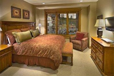 фото отеля Tahoe Mountain Resort Lodging Catamount Lodge
