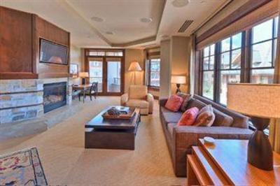 фото отеля Tahoe Mountain Resort Lodging Catamount Lodge
