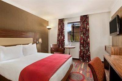 фото отеля Hilton Newbury Centre