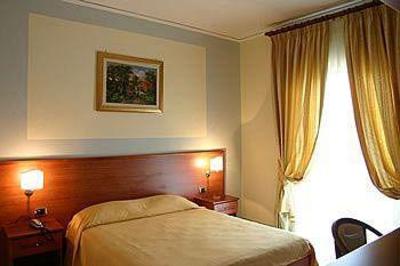 фото отеля Hotel Luxor Casoria