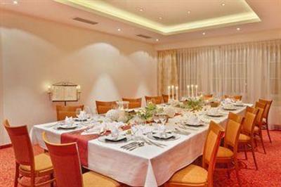 фото отеля Hotel Kurcafe Fussen