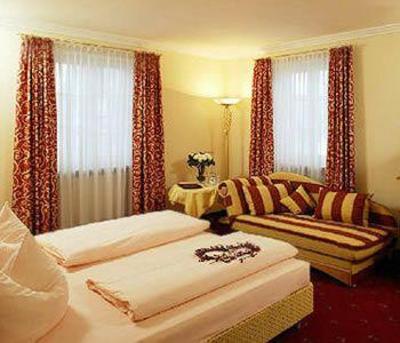 фото отеля Hotel Kurcafe Fussen