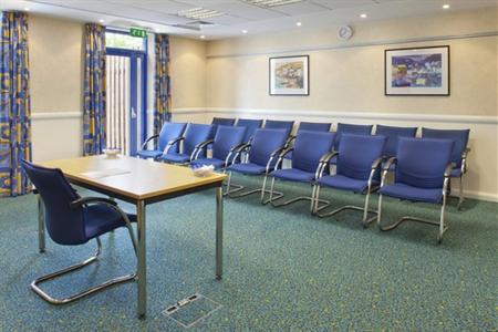 фото отеля Express by Holiday Inn Droitwich Spa