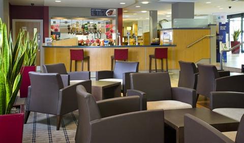 фото отеля Express by Holiday Inn Droitwich Spa
