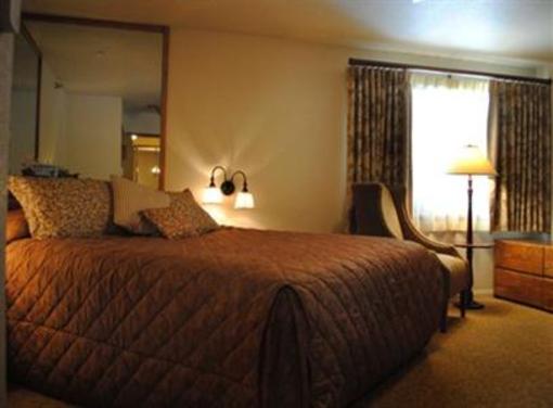 фото отеля Snow Lake Lodge Big Bear Lake