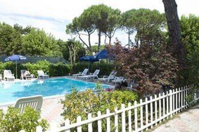 фото отеля Albergo Rosa Dei Venti Lignano Sabbiadoro