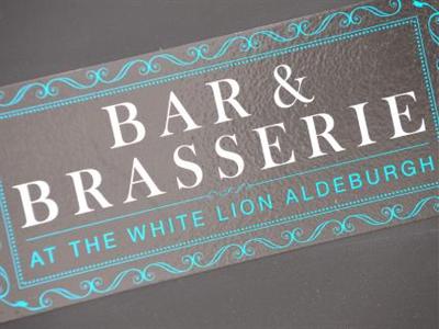 фото отеля The White Lion Hotel Aldeburgh