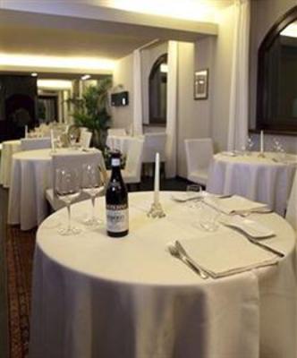фото отеля Relais Monforte Hotel Monforte d'Alba