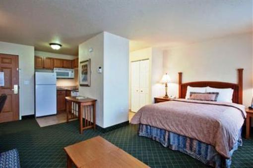фото отеля Staybridge Suites Calgary Airport