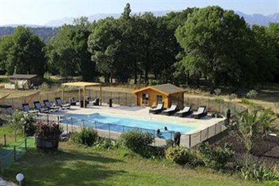 фото отеля Logis Hotel Dejeunez Sous l'Arbre Rousset