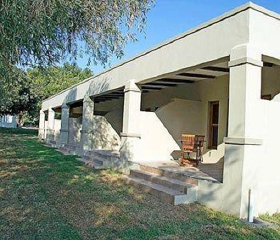 фото отеля Paddabult Country House and Self Catering Cottages Paarl